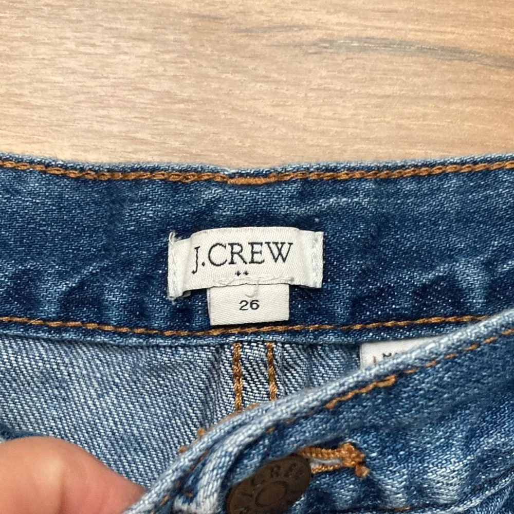 J Crew Raw Hem Medium Wash Jean Shorte